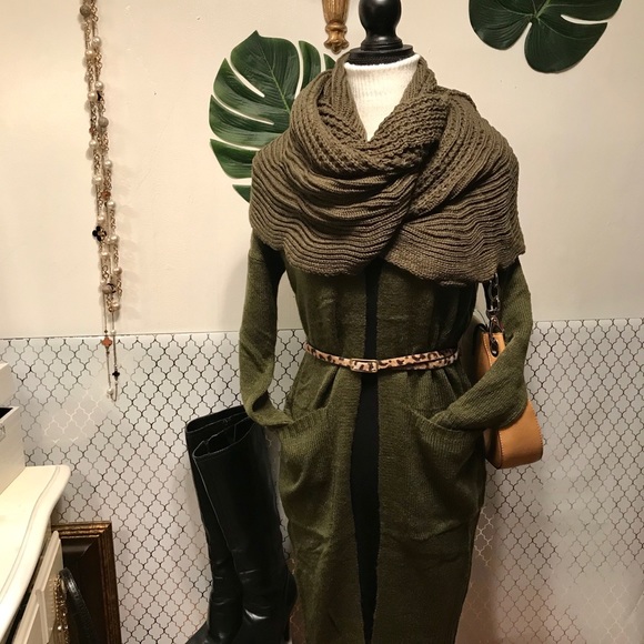 💕 Last 1 💕Green chunky infinity scarf! - Picture 5 of 7